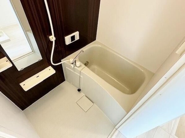 ヒルズ反町B棟の物件内観写真